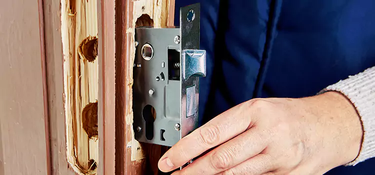 Garage Door Lock Replacement Rogers